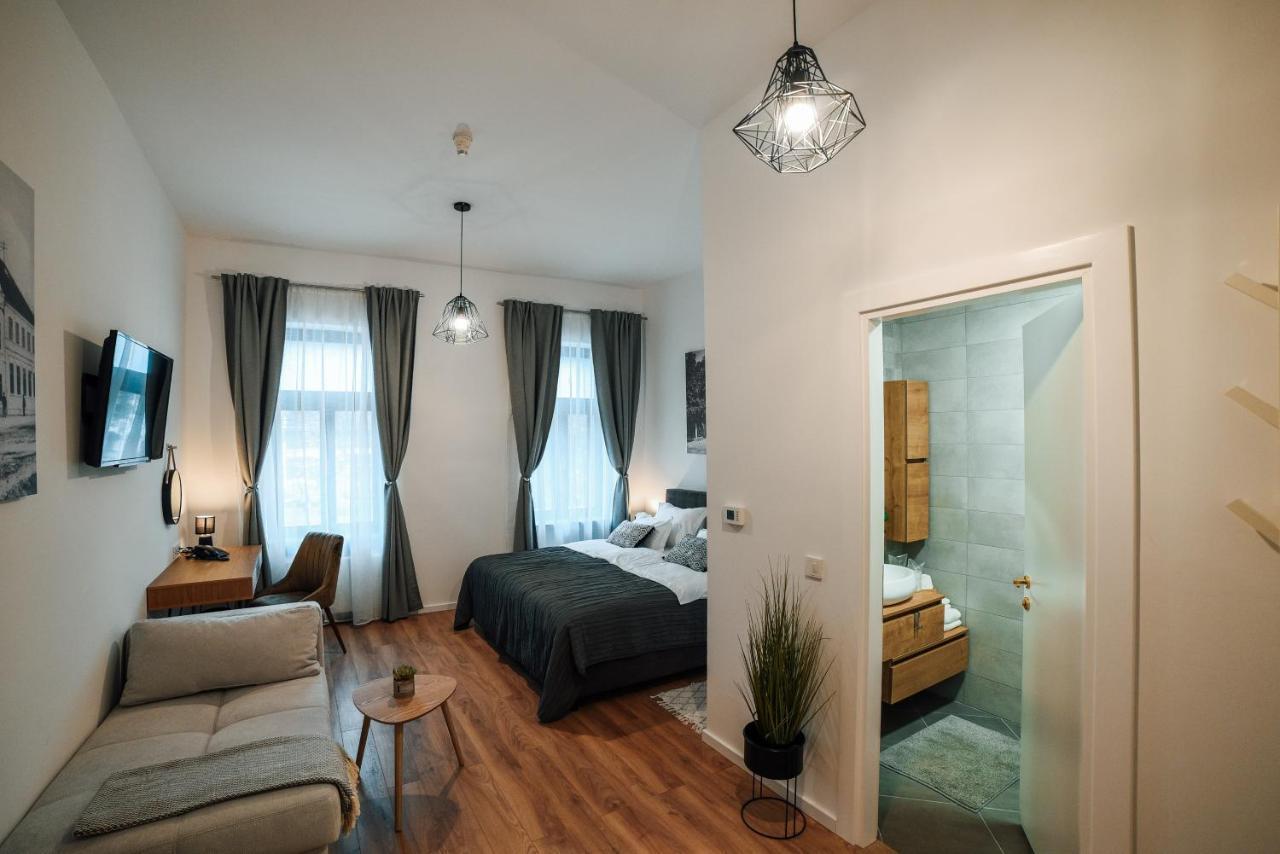 Chop Old House Hotel Велика Горица Екстериор снимка