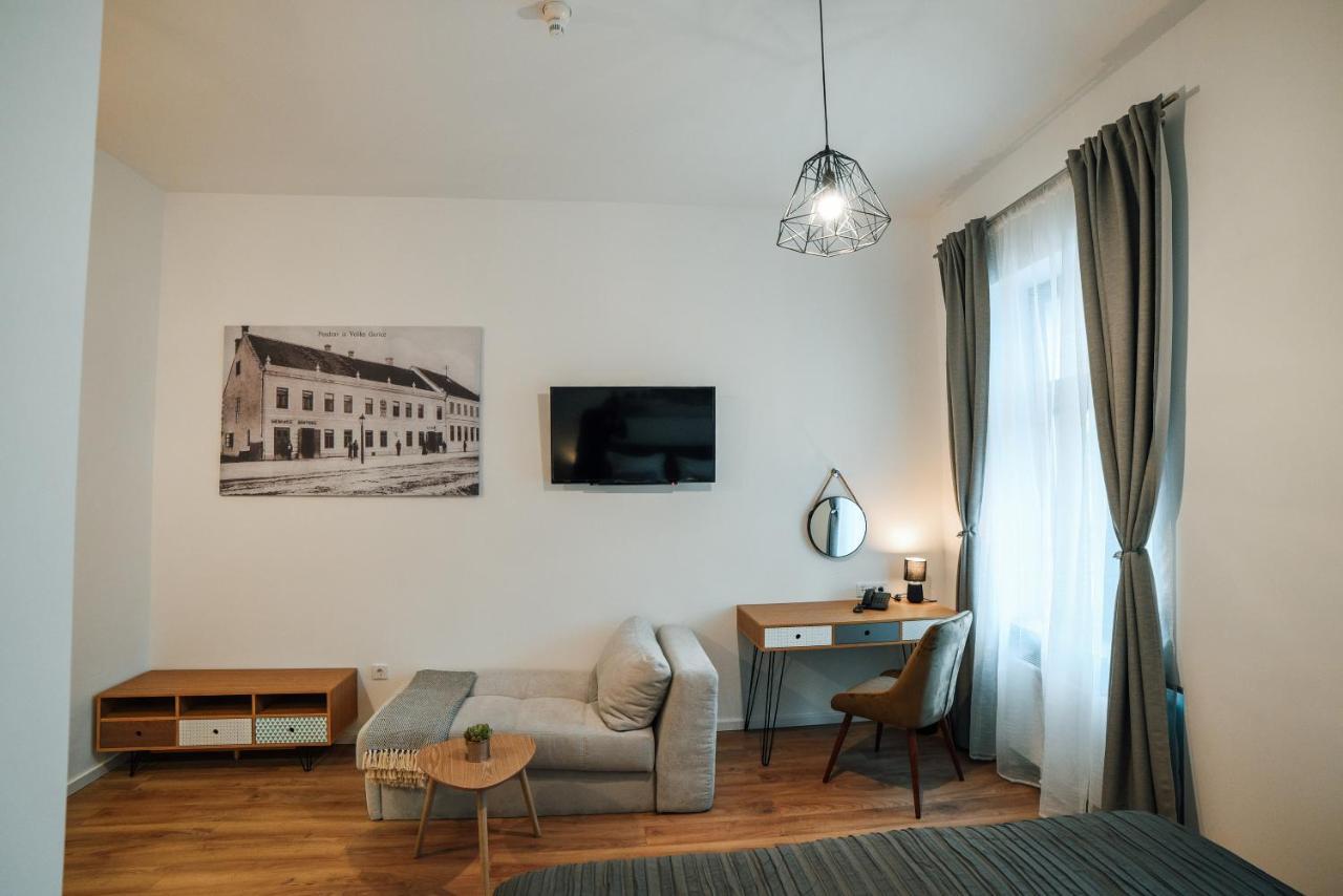 Chop Old House Hotel Велика Горица Екстериор снимка